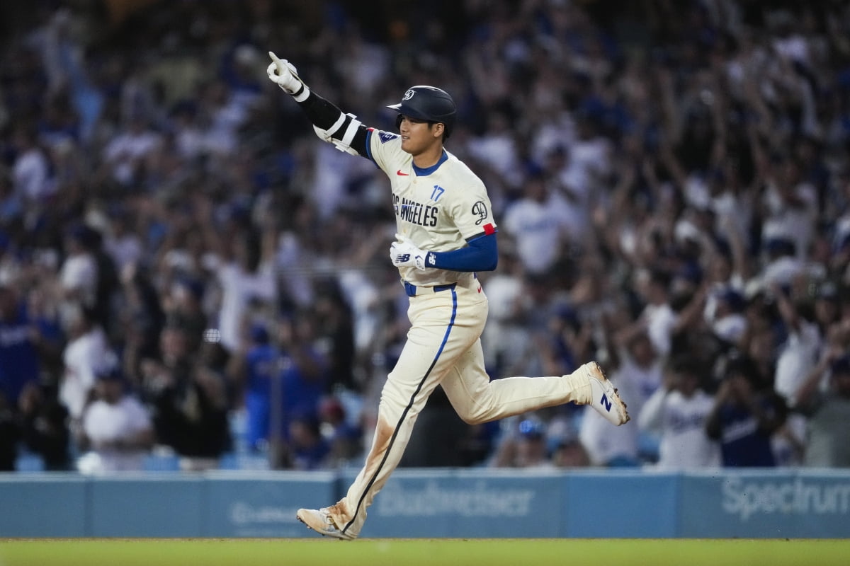 亚特兰大vs皇家马德里首发：姆巴佩、贝林厄姆先发，维尼修斯复出