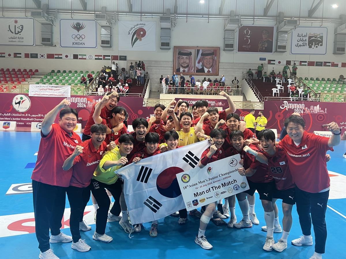 山东100-92击败北控，来看赛后邱彪、谢智杰与闵鹿蕾说了啥？